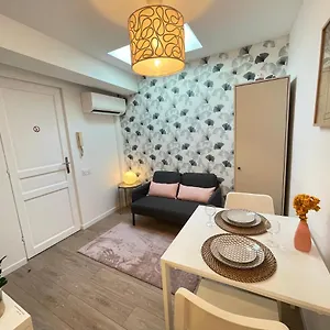 Renting - Fersen - 2 Vieil - Ac - Safranier - Big Terrace , Antibes Francia