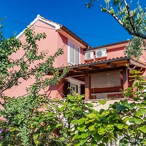 Nadica , Baška Croazia